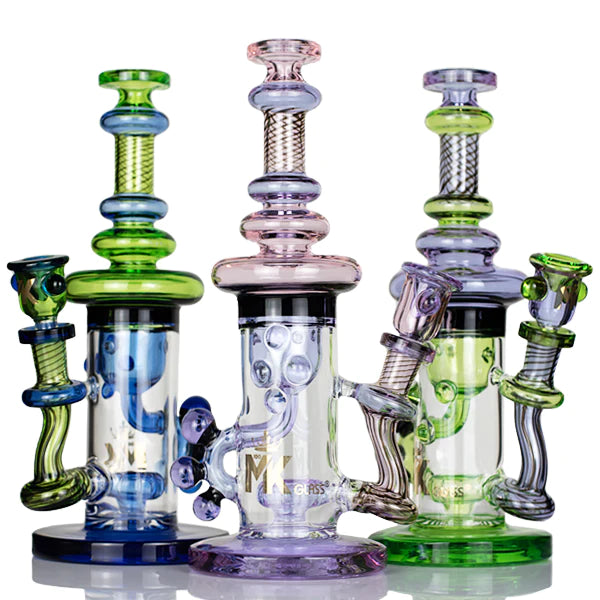 PIPS & BONG